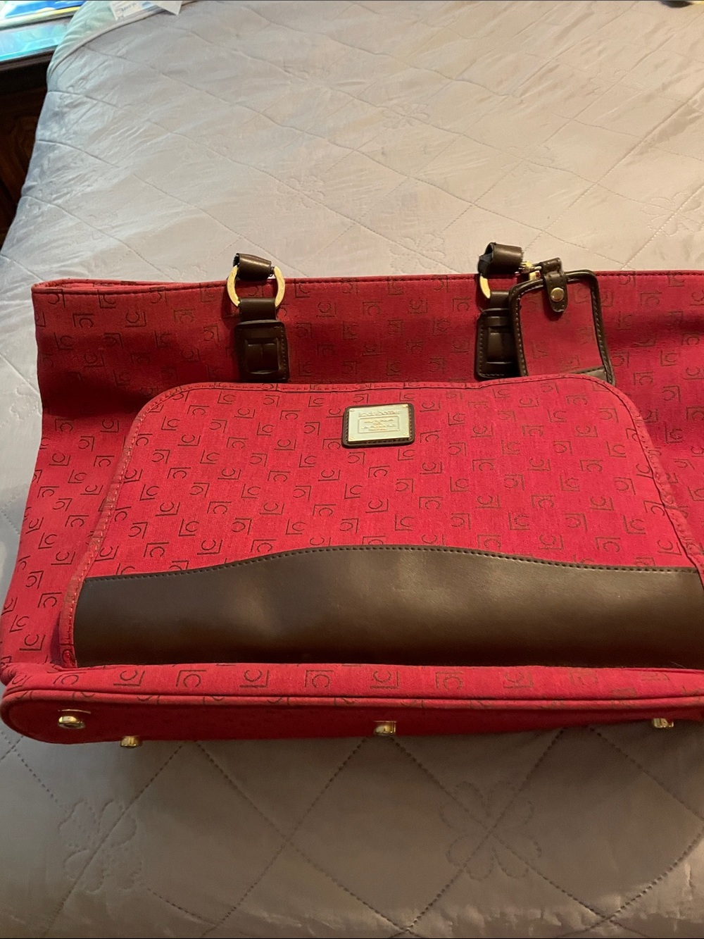 Liz Claiborne Red Travel Tote with Brown Accents
